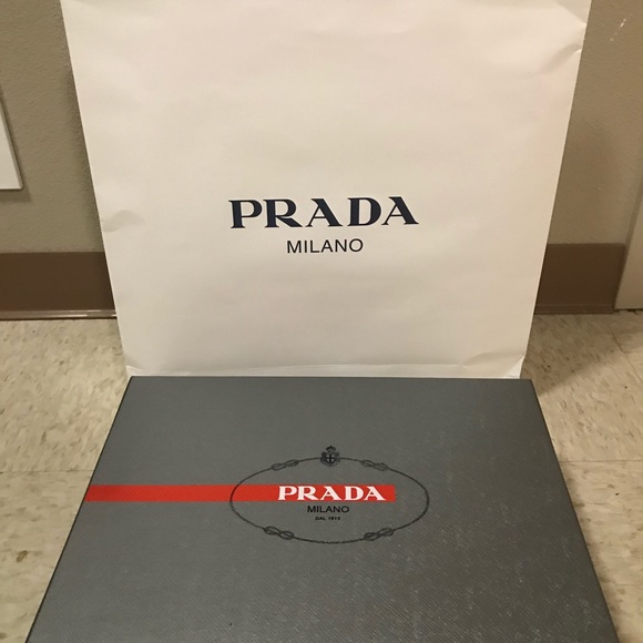 Mens Prada Luxury Black Leather High Top. - Picture 4 of 8